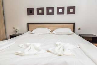 Апарт-отели Primea Beach Residence Царево Апартаменты с 2 спальнями (для 4 взрослых) — Бесплатное посещение пляжа-3